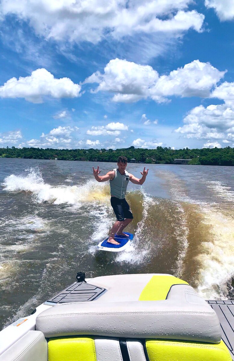 SBFaccioli's tweet photo. Wakesurf2023 https://t.co/P7v3c5ou9Y
