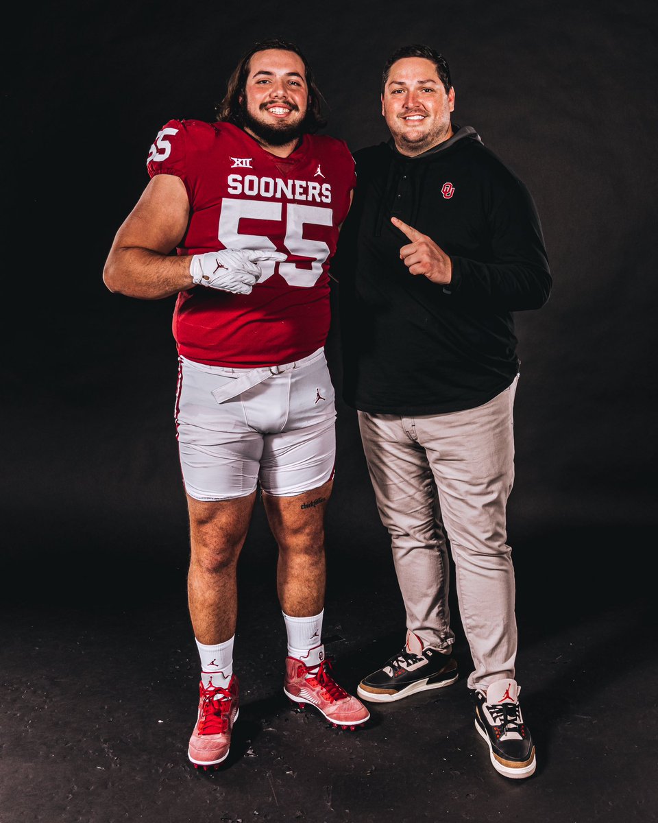 matt_lee80's tweet photo. Thank you Norman!!! I loved it! #OUDNA #CHAMPU https://t.co/G6RwC9nUYr