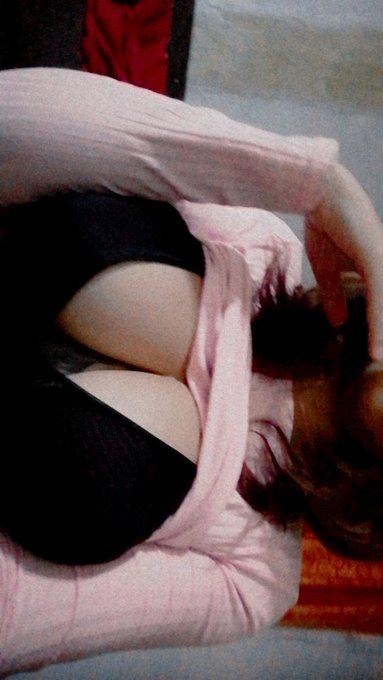 &iquest;Me dan cari&ntilde;o? 🥺🖤🔥 https://t.co/wm7l1i1ZQH