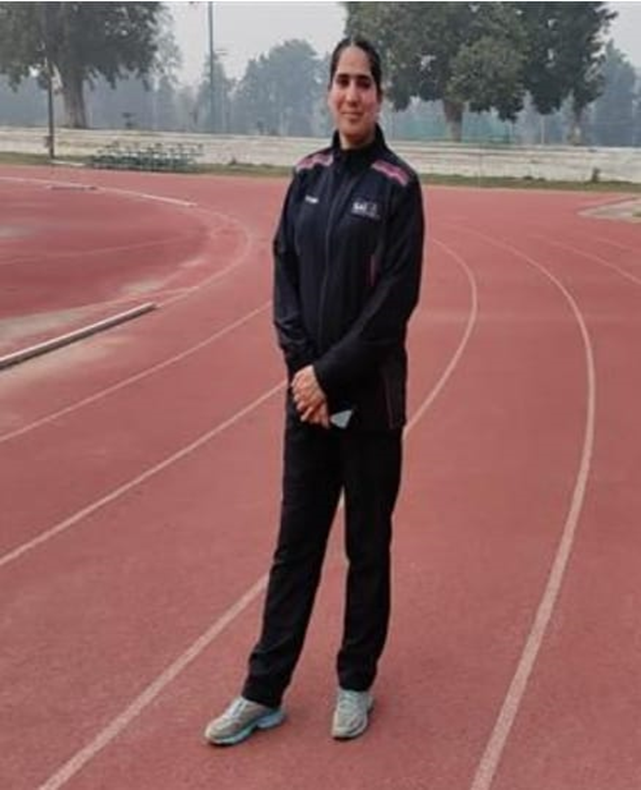 parmilamathur1's tweet photo. Nahida Nabi from North Kashmir’s #Sopore is first female wrestler from Kashmir. She is imparting coaching to youngsters and nourishing talent from Kashmir. #SoporeRescuers #Kashmir https://t.co/HiM0G4sG0K