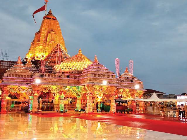 CRPaatil's tweet photo. આજે પોષી પૂનમનાં પાવન અવસરે જગતજનની આદ્યશક્તિ મા અંબાનાં પ્રાગટ્ય દિવસે એમનાં ચરણોમાં વંદન કરું છું. 

અંબા મા સદૈવ સૌનાં પર પ્રસન્ન રહે, શક્તિ અને ઉર્જાની સાથે સુખ, સમૃદ્ધિ અને શાંતિનાં આશીર્વાદ વરસાવતા રહે એવી પ્રાર્થના કરું છું. 

જય અંબે. https://t.co/lrpiGP6ckl
