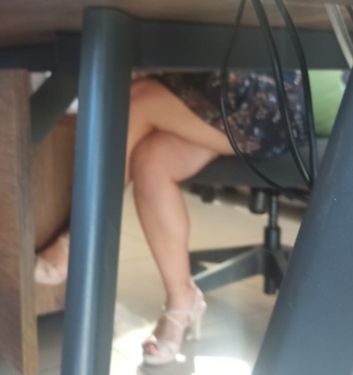 Eşimin işyerine gittiğimde tacizlerine deliriyorum...