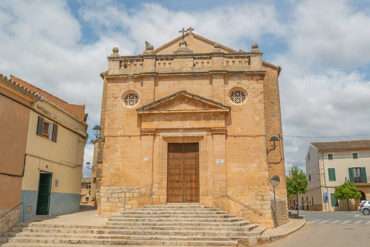 😍 Biniali is a small town belonging to the municipality of Sencelles (#Mallorca). 📍 It is located in the center of the island and has been declared 👉 Asset of Cultural Interest, so it is worth a visit!