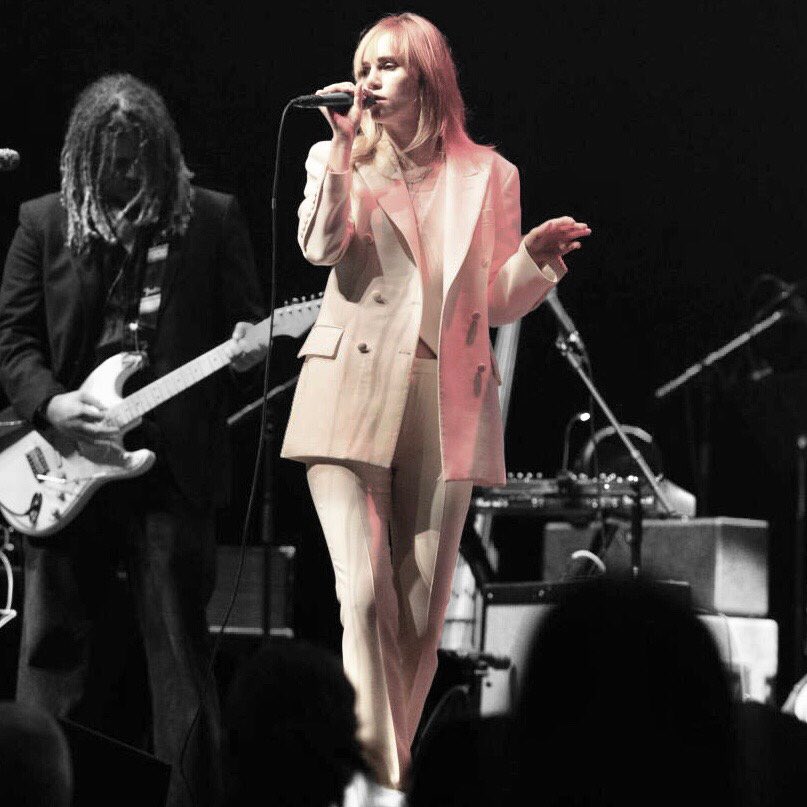 **Happy 31st Birthday Suki Waterhouse**
[performing in Chicago, Illinois on 29 Sep 22]
 