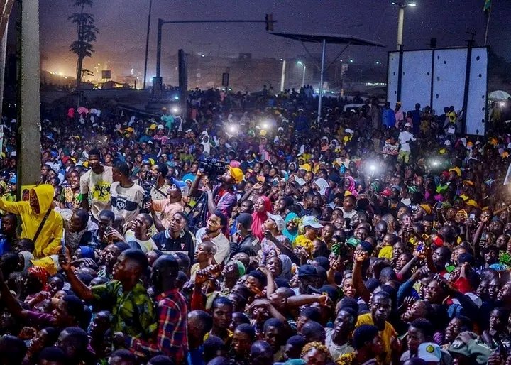 Horlarprestige's tweet photo. Massive crowd at Oja-Oba area Iseyin as honorable Shina Peller declared his political ambition to contest for the Oyo north senatorial district. May @ShinaPeller succeed 🙏.
@iam_smalldoctor @cdqolowo #Iseyin #Okeogun #Okeogun_lokan https://t.co/OdNKJSjy31