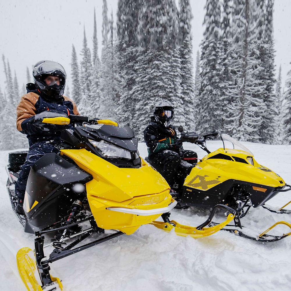 Couldn’t think of much more fun in the snow...

amazon.com/stores/page/BE…

#canam  #canamlife #offroad #canamoffroad #canamoffroadlivin #offroading #4x4 #offroad4x4 #utv#utvs #adventure #sxs #snowride #snowriding