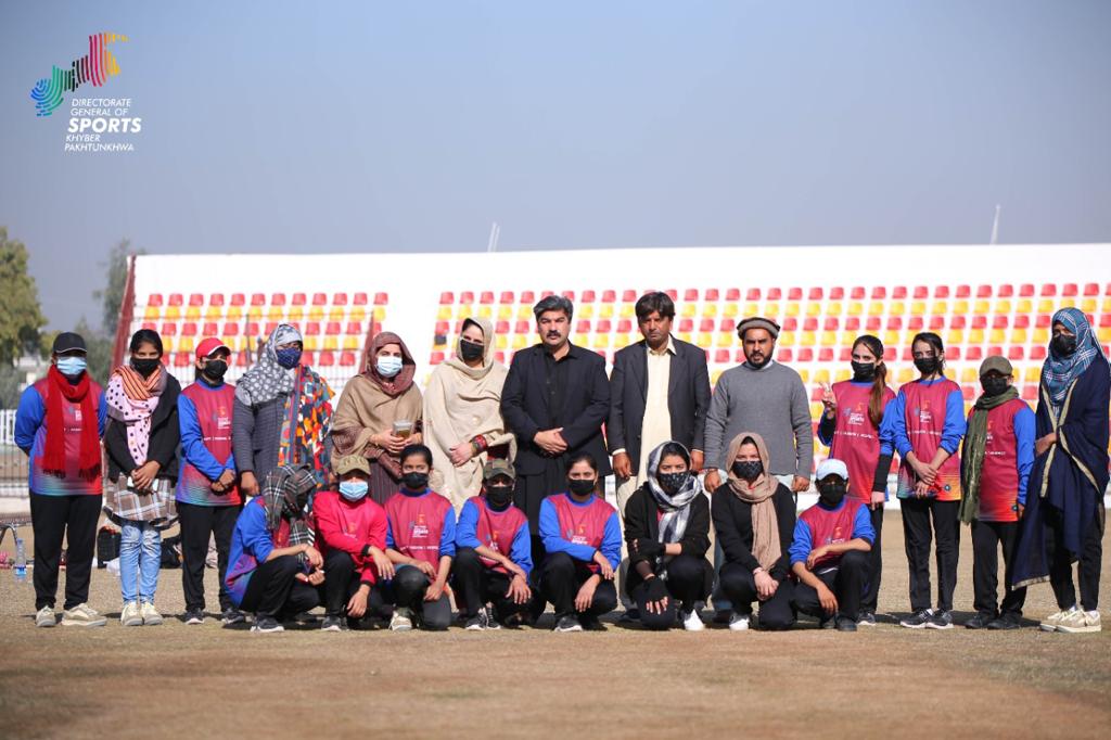 KPDGSports's tweet photo. It's a wrap! #InterConstituencyGames2022 #KP was an inspiring display of female cricket talent. #Congratulations to all the #teams for their hard work and #dedication! #FemaleCricket #KhyberPakhtunkhwa
#KhelRahaHaiKP
#PlayForKP https://t.co/dvKA3iQ8xo