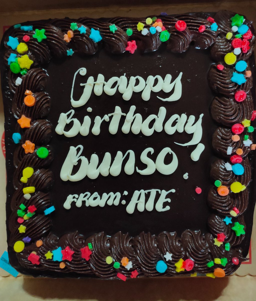 mjdrya's tweet photo. ang simple lang ng dedication pero super na-touch ako 😭❤️ 2X yrs old now but feel na feel ko pagiging bunso dito HAHAHA https://t.co/hjit0p82F2