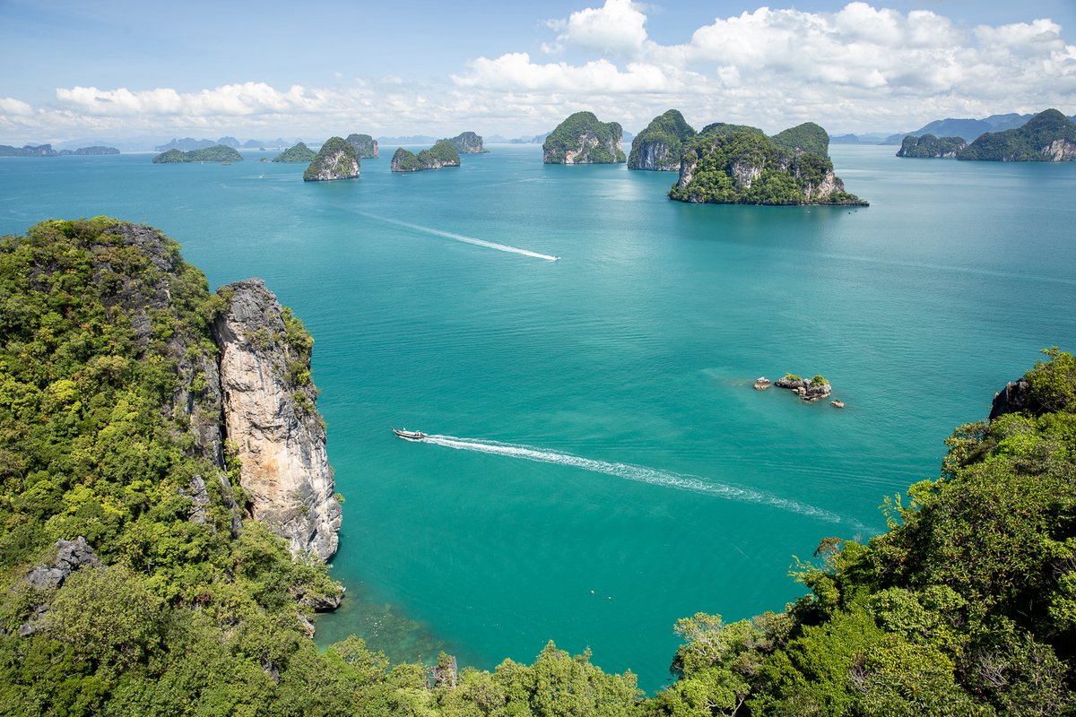 mathailande's tweet photo. Ko Hong et la baie de Phang Nga : une excursion sublime, dont rentre tout juste @voyagesetcie Voici son récit et ses photos...

https://t.co/AgAqj1sj1a

Une lecture indispendable pour votre prochain voyage !

#mathailande #kohhong #phangnga #amazingthailand https://t.co/1YLj2Y6xIu