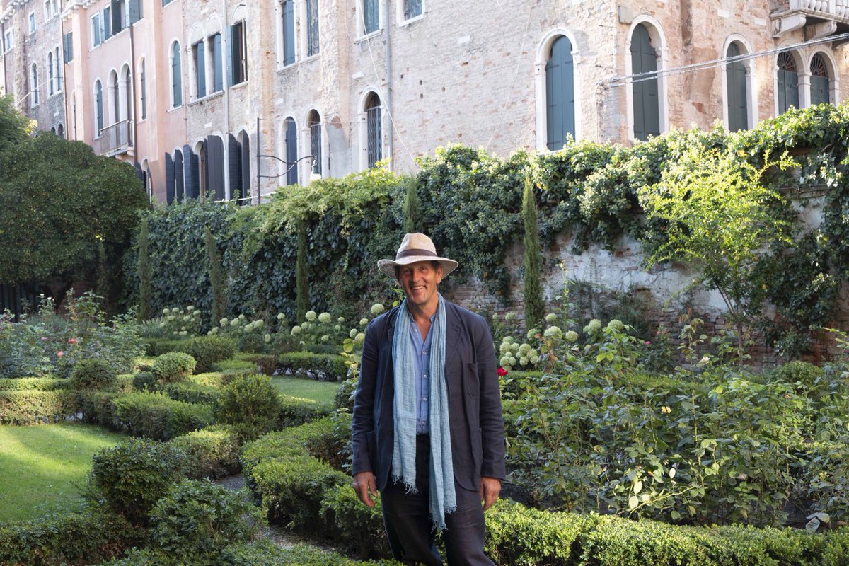Tonight at 7pm on BBC2 'Monty Don's Adriatic Gardens' is being reshown- starting with the hidden gardens of the most beautiful city in the world.