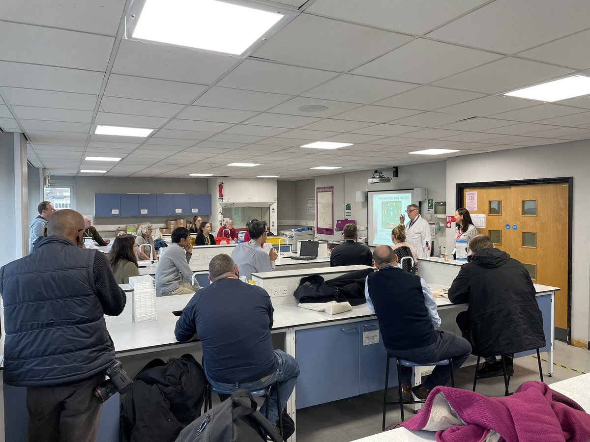 CLEAPSS's tweet image. Next up is a double header of CLEAPSS sessions at @theASE #ASEConf2023 

Here is @UncleBo80053383 discussing #microscale