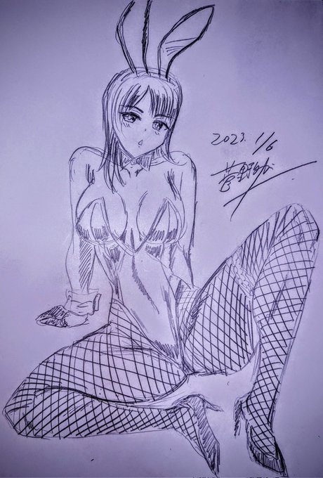 スマホの機能で色味を調整遊び。雰囲気変わるなぁ 