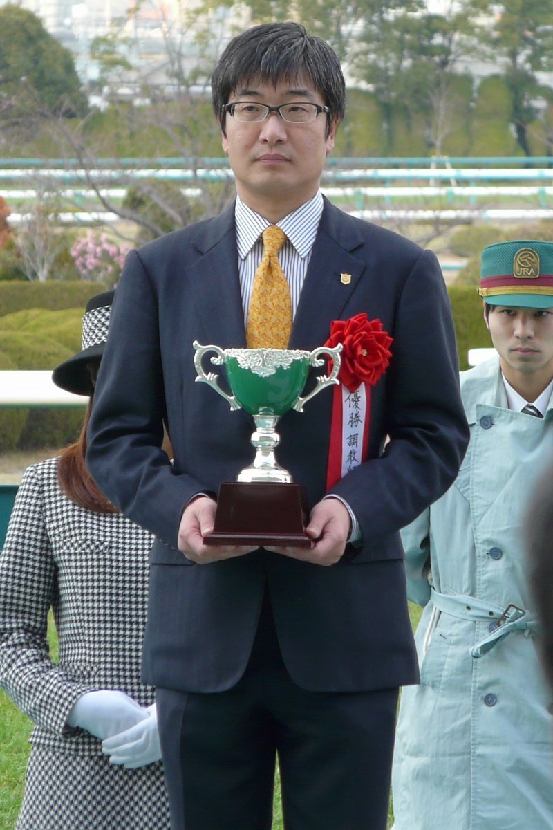 本日の堀厩舎出走馬結果まとめ

中山4R.4歳以上１勝クラス、サトノバトラー🥉

中京9R.寿S、レヴァンジル‥9着😢

中京10R.長良川特別、チャックネイト🥇🎉

中山11R.ニューイヤーS、サクラトゥジュール🥈

中山12R.4歳以上2勝クラス、カナテープ‥10着😭
#堀厩舎応援団 