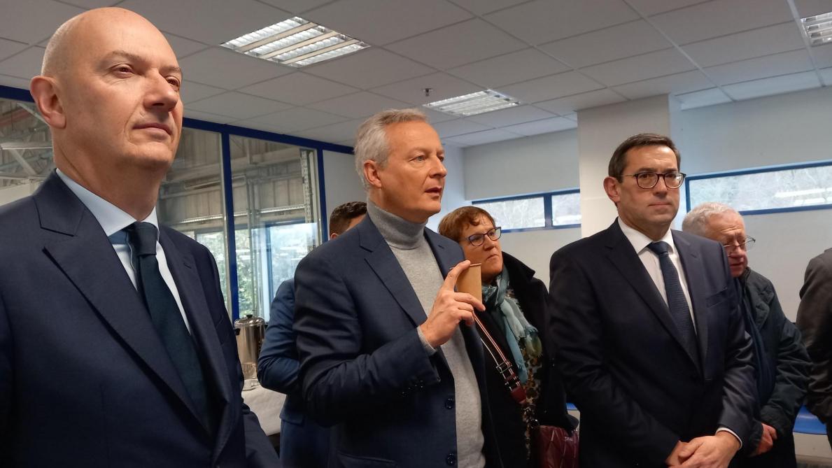 _lunion's tweet photo. Les Ardennes seront un département pilote pour l’industrialisation verte, annonce Bruno Le Maire, à Charleville-Mézières https://t.co/iHXwrSwInP https://t.co/Lx5UKlLOvH