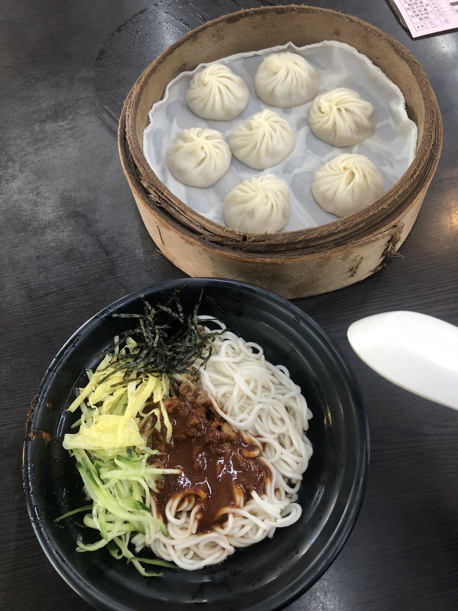 某些生命只能原地踏步
當能聊得起的只剩日常瑣事
就別談什麼成長了.

#圖文不符
#離開這座城市前的最後一餐 https://t.co/211tGTxb1R