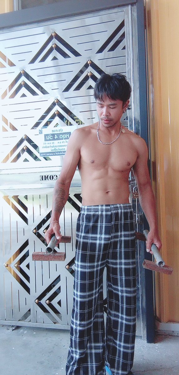 อยากเป็นไอติม ไห้เทอมาดูด

#เทพบุตร36