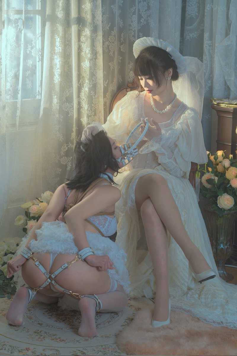 百合本第二弹偷跑来啦(❁´◡`❁)*✲ﾟ*
依旧是@Naitaotaoya 和@Xansoon
春节记得等我们噢(❁´◡`❁)*✲ﾟ* https://t.co/CF4m8PFucd