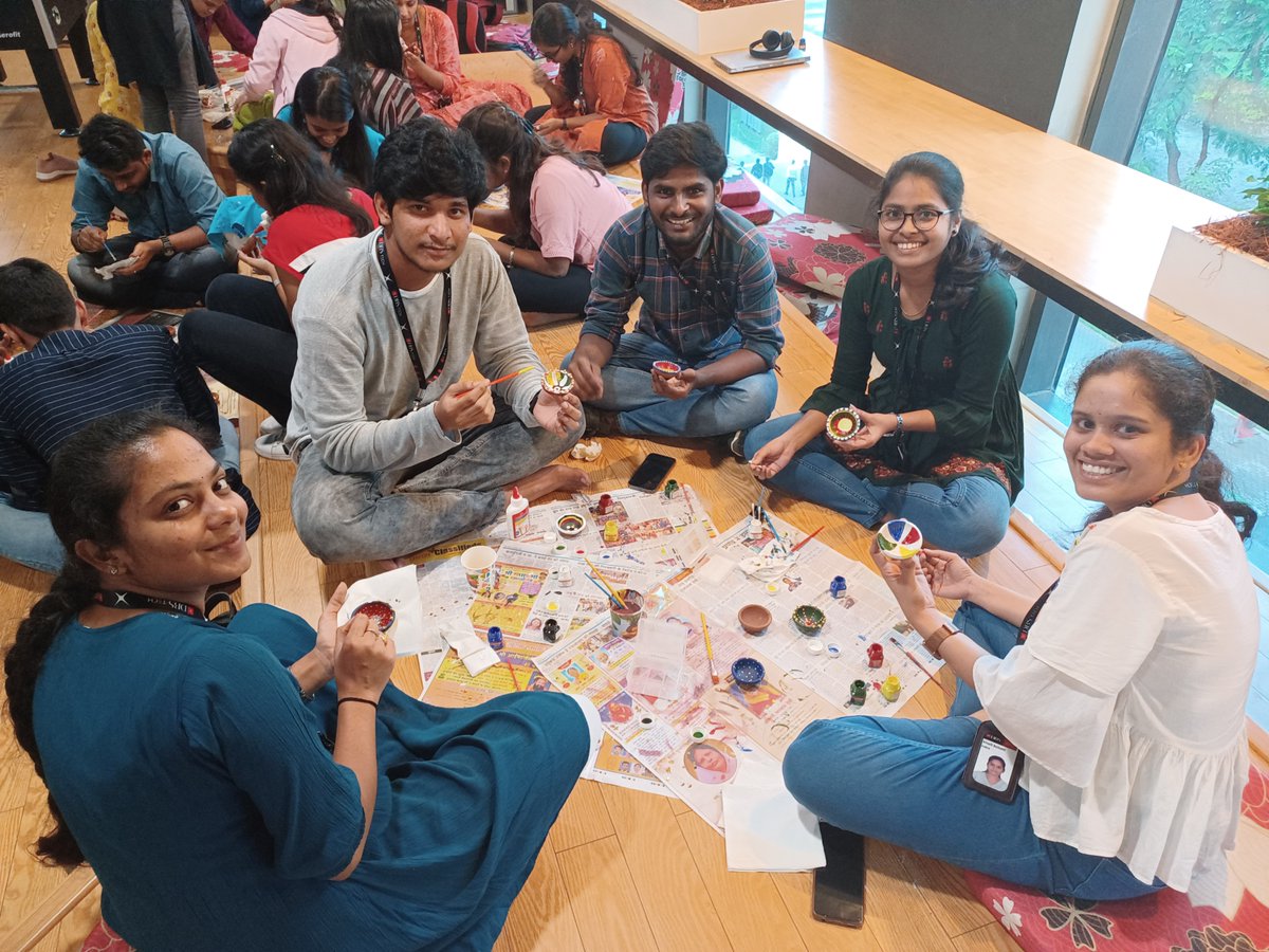 unitedwayhyd's tweet photo. The joy of giving is boundless, and nothing is more joyful than giving one's own time. In 2022, 662 Volunteers from #DBSTechIndia spent 2,000+ hours with our social impact activities that ranged from serving lunch to the needy, doing yoga with the elderly (1/3) https://t.co/MOE6uInmcV