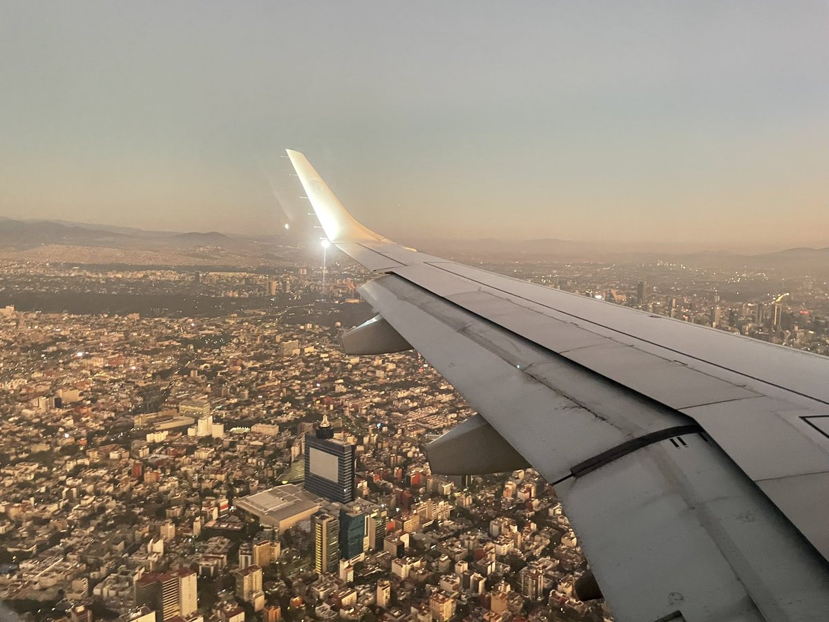 tristedeantes's tweet image. LAX vs CDMX