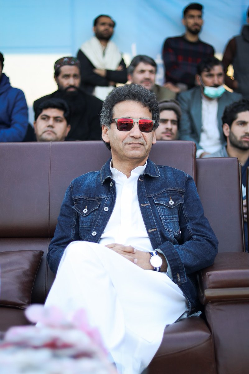 PTIKPOfficial's tweet photo. Minister for Sports and Youth Affairs @AtifKhan cheers on the players as the final match of the #InterConstituencyGames2022 kicks off at the Tehmas Khan Football Ground - showing his #commitment to #supporting #sports in Khyber Pakhtunkhwa!
#KhelRahaHaiKP
#PlayForKP https://t.co/6ThfrV0OKG