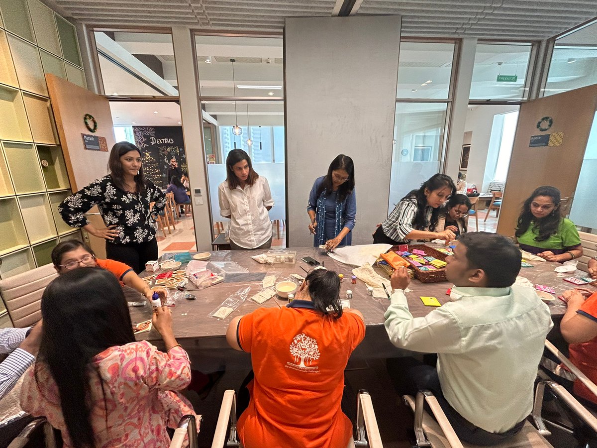 Dextrus Workspace tweet media