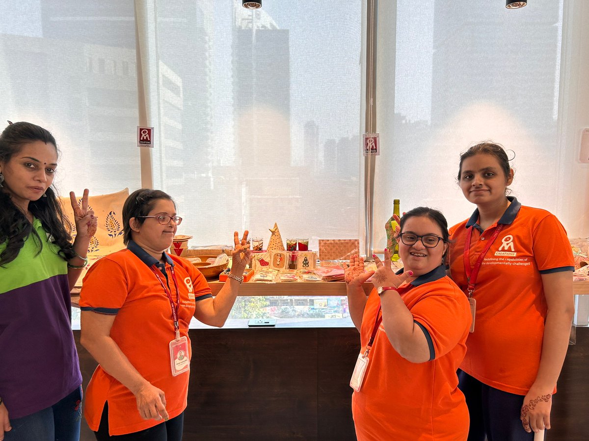 Dextrus Workspace tweet media