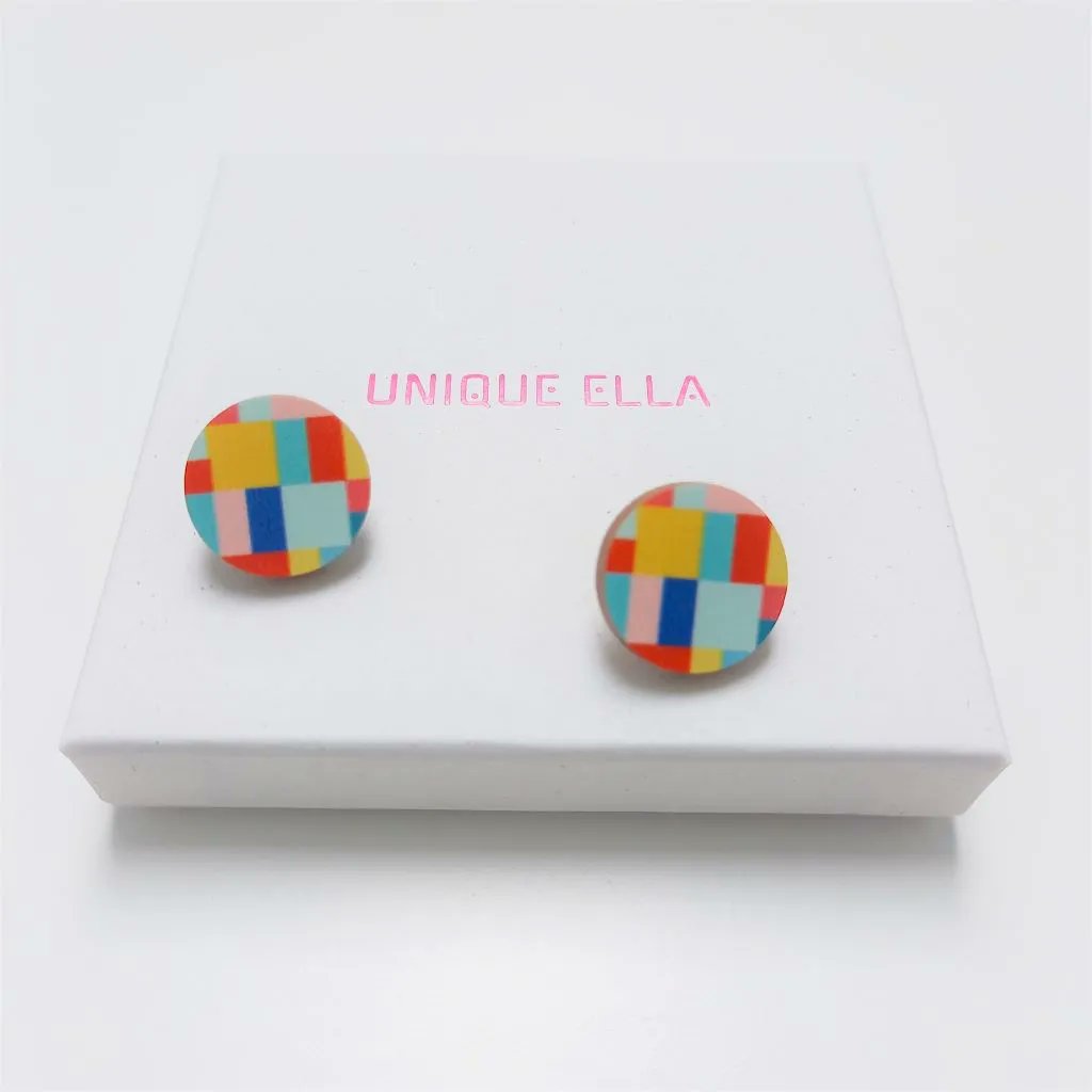 JewelleryElla's tweet image. Small colourful circle studs with a gift wrapping option on the website.

#circleearrings #studearrings #earcandy #ecofriendly #ukgiftshop #birthdaygiftsforher #giftsforfriends #ecogift #noths #nothspartner #justacard