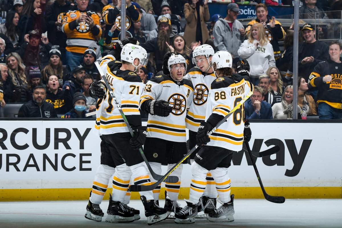 The <a href="/NHLBruins/">Boston Bruins</a> are the first team to reach the 30-win mark this season! 🐻