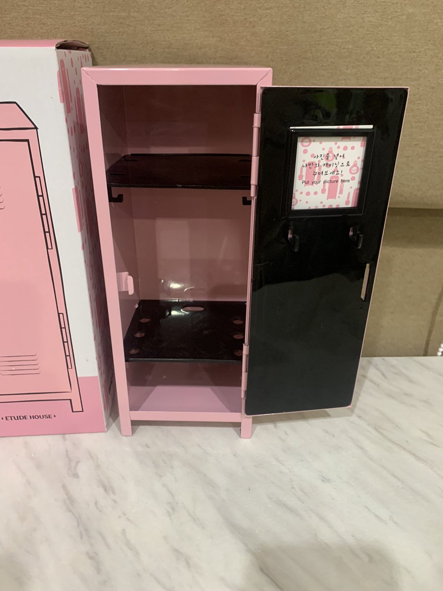 creammeyou's tweet photo. #creamxพร้อมส่ง
SALE ❗️ มินิล็อคเกอร์ ล็อกเกอร์ Mini Locker
สีชมพู 💖
🧸 27.5x10.5x10.5 cm
ราคา 380 (ปกติ 590)
ค่าส่ง 40
❗️เปิดได้ บานประตูเบี้ยว เปิดมาเป็นแบบรูปสุดท้ายจ้า ปิดไม่สนิท
#มินิล็อกเกอร์ #มินิล็อคเกอร์ #minilocker #ตลาดนัดsanrio #ของตกแต่งโต๊ะ #ส่งต่อเครื่องเขียน https://t.co/5WhNJULDVP