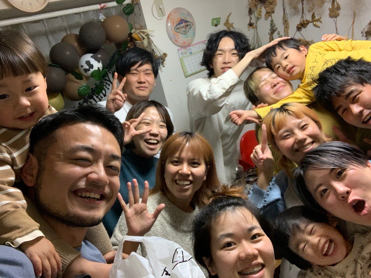 _ayako_1222's tweet photo. ⋱新年だから自己紹介⋰ すずきはこんなことしてるよ🎉 ￣￣￣￣￣￣￣￣￣￣￣￣￣

ベビーシッター
　▶︎ #ベビーシッターすずき 

ライター
　▶︎ https://t.co/5iD2Ko4nFm 他

ラジオMC
　▶︎ https://t.co/u3jy9uJdQV 他

舞台出演
　▶︎ @NAKED_stage 他

改めてみんなよろしくね☺️ https://t.co/VkmVnHRzt5