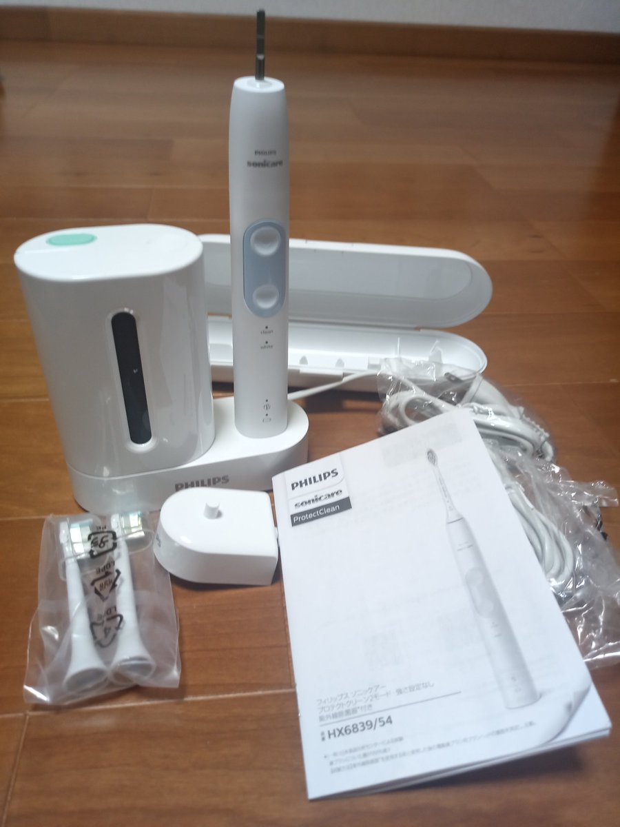 tannysan80's tweet photo. #ソニッケアー
#電動歯ブラシ
#ProtectClean シリーズ
買いました。 https://t.co/Uvg1xIEHS3