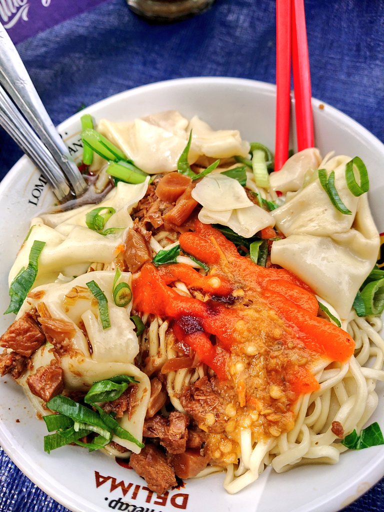 NurSetoAji's tweet photo. #JumatMieayaman pertama di tahun 2023 diawali dengan pangsit basah di Mie Ayam Pak Kliwon. Wirobrajan area merapat dongs selagi masih kebagian nih. Harga sangat merakyat ditambah pelayanan yang mantap wes ndemenakke lah pokoke. Meluncur!

https://t.co/wEZqdKKsY8

@InfoMieAyamYK https://t.co/p2dslstSPb