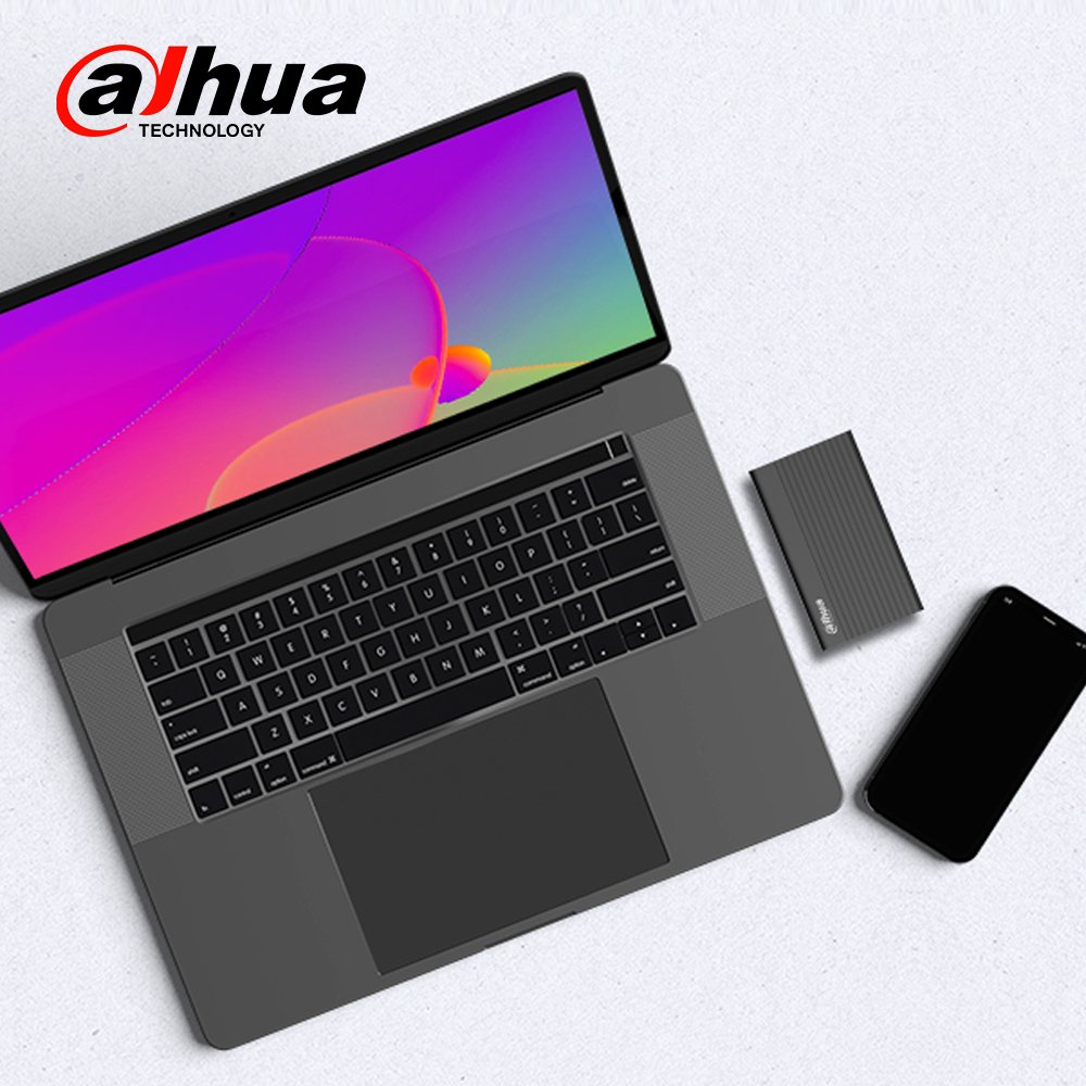 dahuamemory's tweet photo. Faster⚡
Easier👌
Happier🥰

#dahua T70 series #portable #ssd can shorten your transfer time fleetly~
·
·
#dahuatechnology #storage #storagesolutions #dahuacctv #funny #ontheroad #fridaymood https://t.co/3v875fidW0