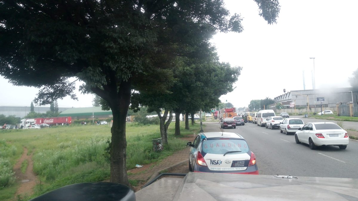 EWN Traffic on Twitter "In Germiston/Wadeville a fuel tanker has