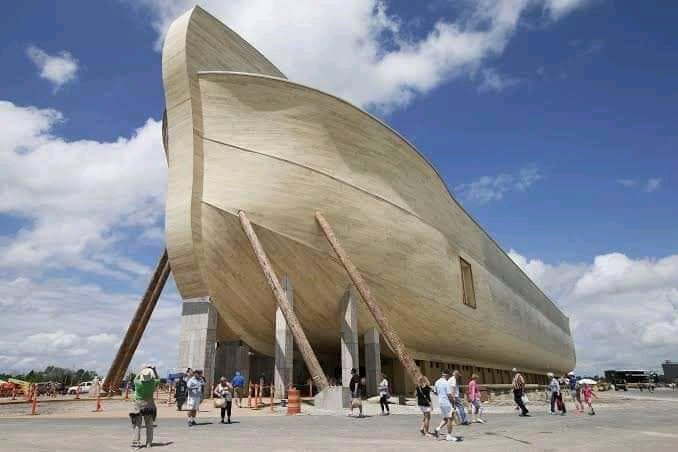 DearGech's tweet image. The Ark of Noah rebuilt in Kentucky Has the same measurement Like The biblical Ark of Noah beautiful 

So beautiful!! Amen