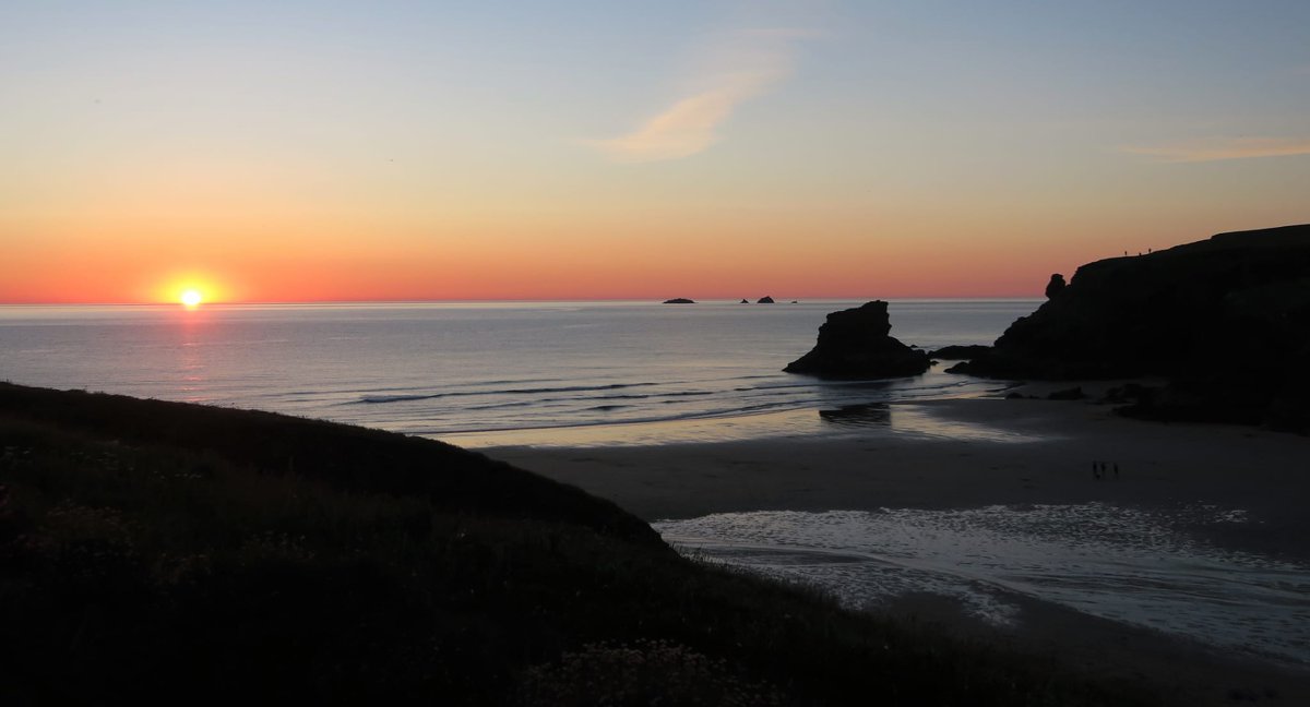 Only a few weeks left. Book now for 2023 at Seagulls in #Porthcothan Bay #Padstow Tel: 07425 158116 abnb.me/8PHDNBHumwb
Seagulls seagulls-holiday-home.business.site