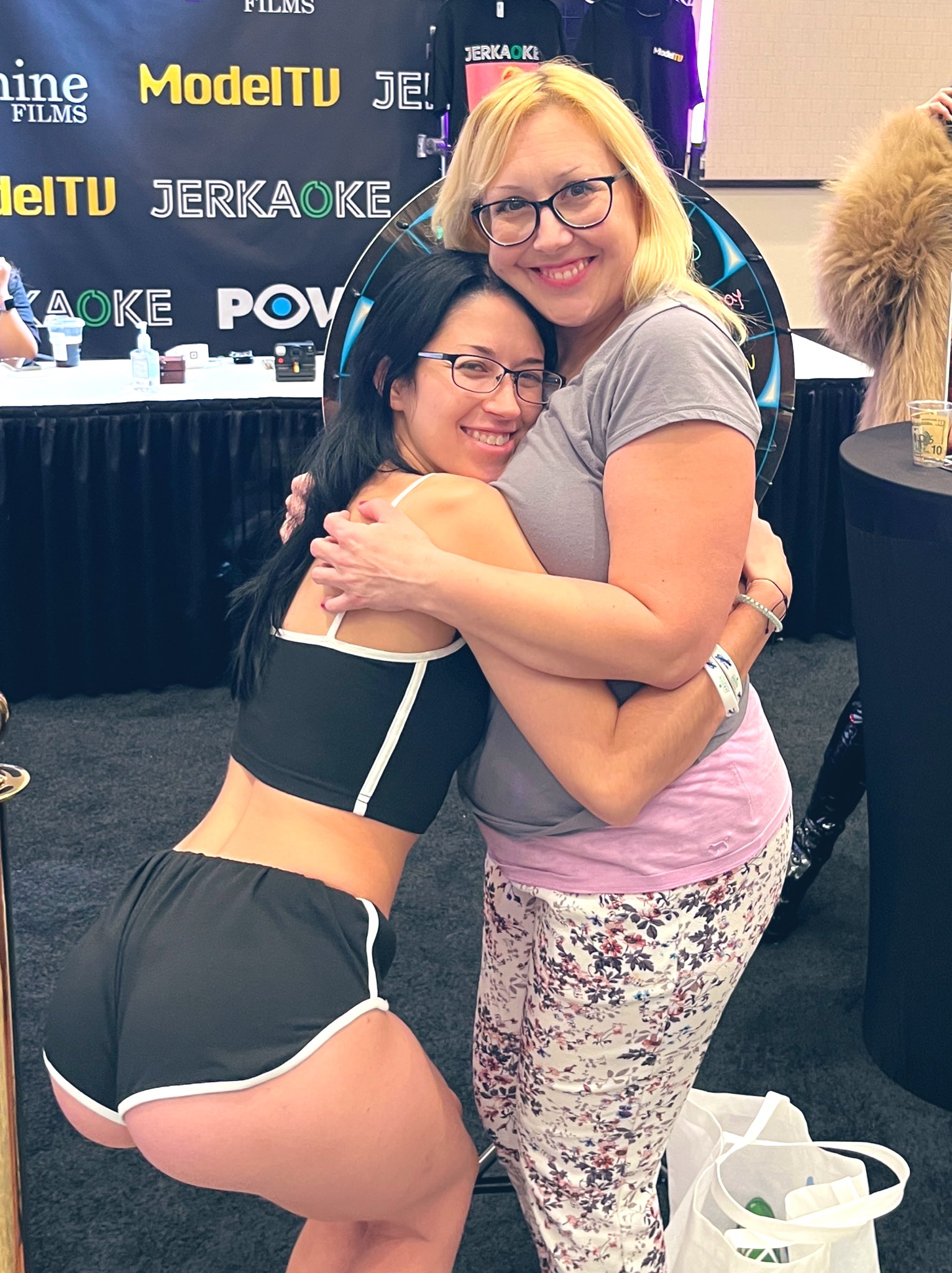 2 pic. Superstar babe @alexxxcoal and Me 2023 https://t.co/sWdxCKPU3t