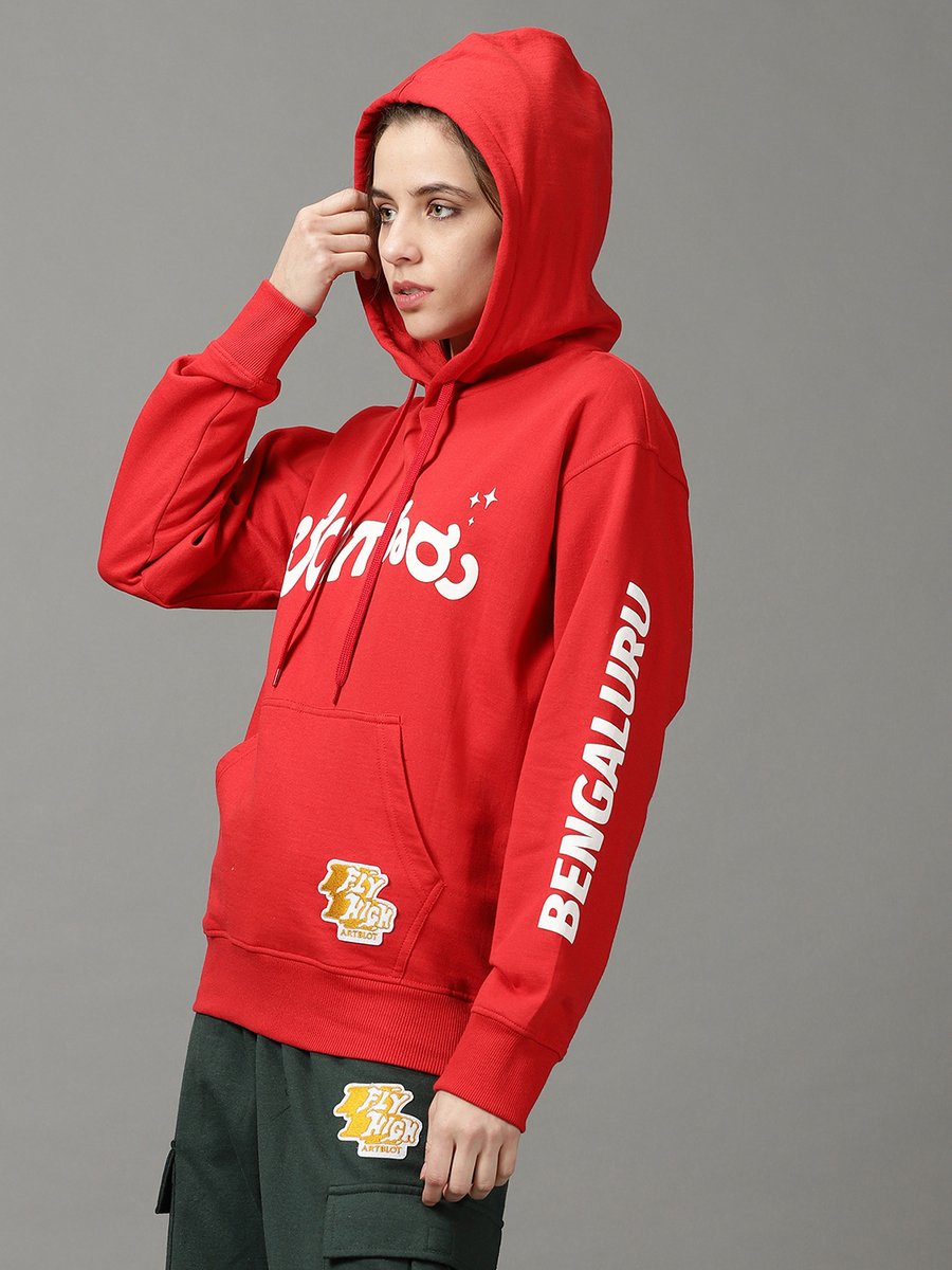 Introducing our limited edition red hoodie, inspired by the bustling city of Bengaluru's auto rickshaw culture with bright colours, intricate details, and the iconic three wheeled design.

300 GSM HOODIE
PUFF AND SCREEN PRINTING
#artblot #artblotlife #Bengaluru #artistsontwitter