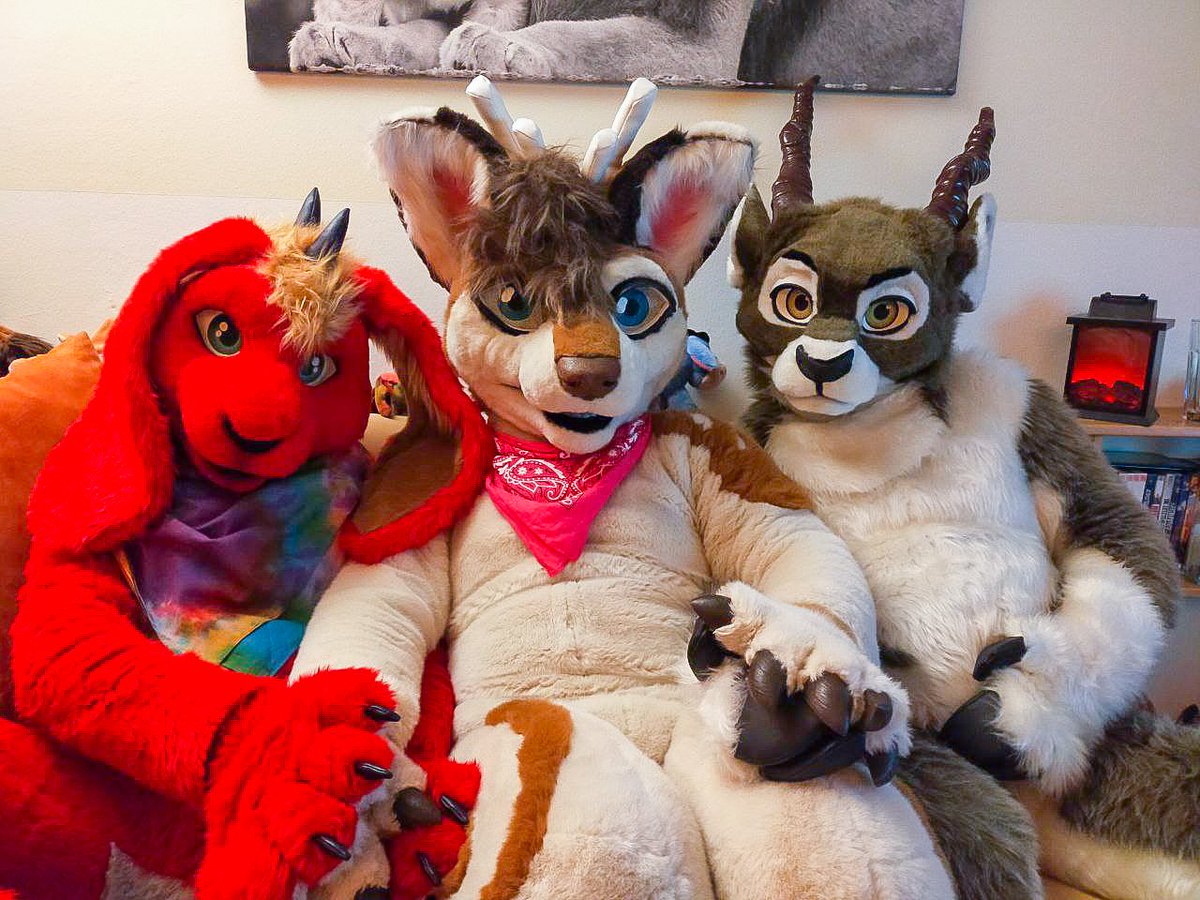 HanniLiger's tweet photo. A shot from our New Year's Eve party. Hanging out with my buddies @DemonCirez and @Blackbucked 

Pic by my beloved @LuckyEsel

#FursuitFriday #fursuit #fursuiting https://t.co/SBTUh1REgi