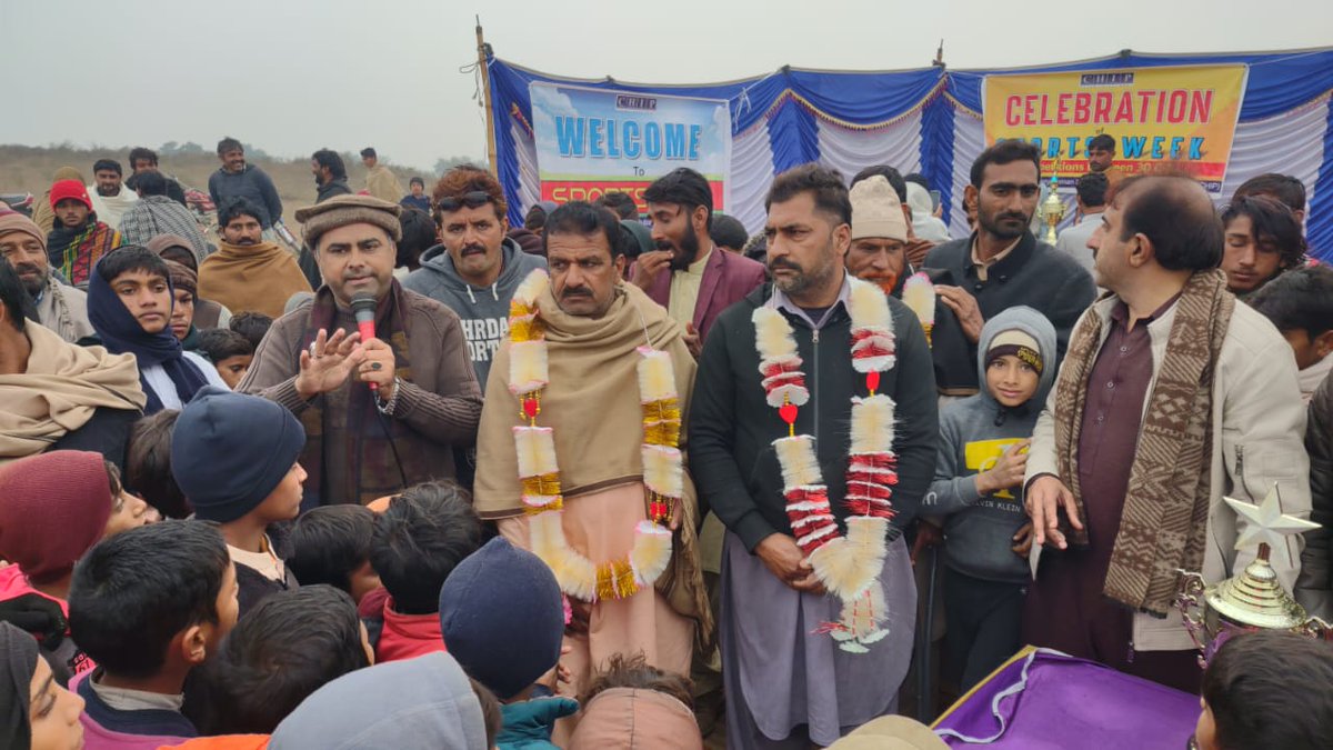 CHIP38434188's tweet photo. 18 Community Organizations registered their teams for sports competitions.
#CHIP #sports #communitysupport #Layyah #Misereor https://t.co/ia94YlEYZW