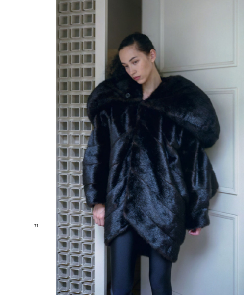 paper_muse's tweet photo. #MarfaJournal #18/ https://t.co/AnWHpYct92: FAUX FUR #KikoMizuhara, Photo #TakashiHomma, Styling #AliceGoddard
#FW22 #ํจ์
์ฌ์ง #ํจ์
ํ๋ณด #fauxfur https://t.co/10vY2On8T6