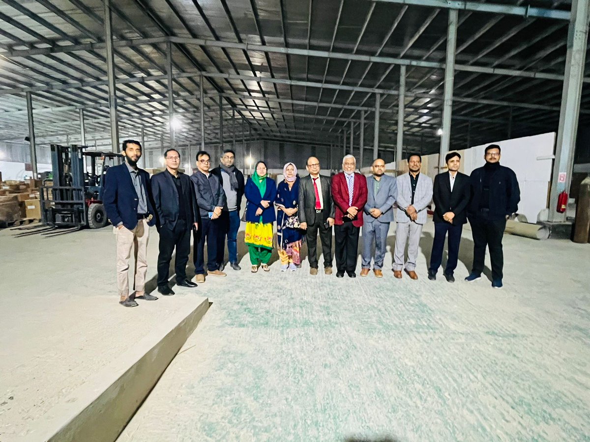 sattyarb's tweet photo. DoE implementing #HPMP-2 project with support #UNDP #MLF to convert #HCFC phase out #technology to #environment friendly #refrigerant in 6 #bangladeshi AC and chiller #manufacturing #industries reducing #globalwarming and #energy consumption. https://t.co/gpc1j3Br0z