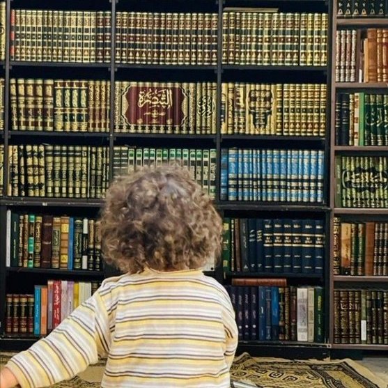 “Bir gün bir kapı açılır, ve o kadar güzel açılır ki mazideki tüm kapanan kapılar için hamd edersin.”