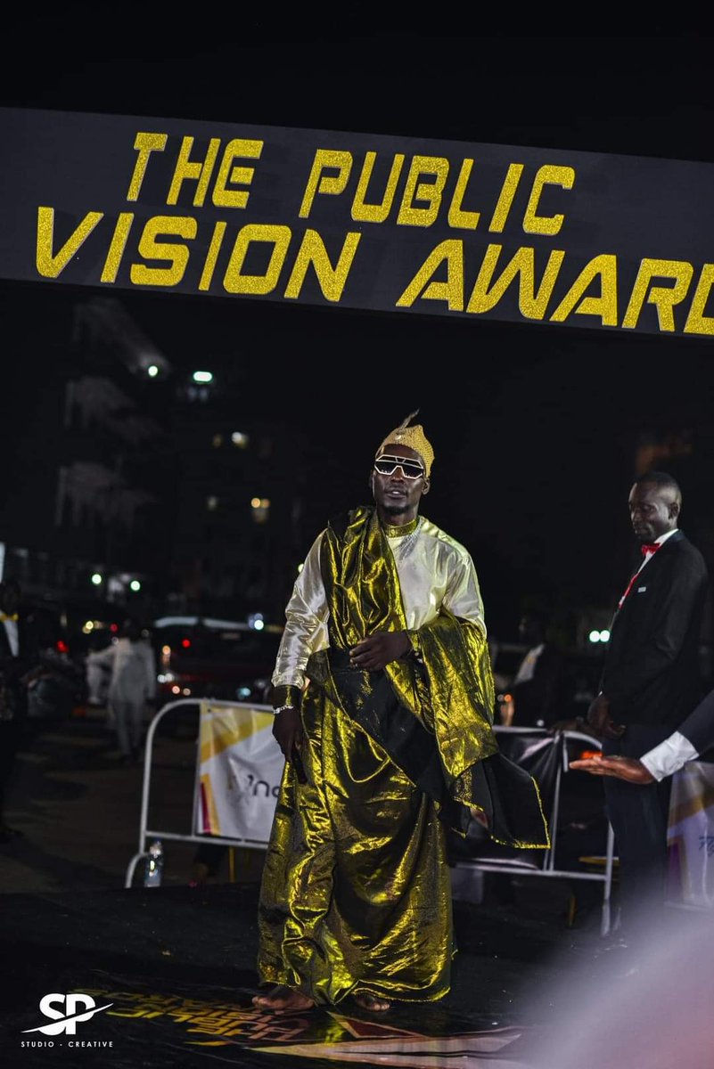 public_awards's tweet photo. Revivez en images la troisième édition du gala de récompenses The Public Vision Awards.

L’arrivée des célébrités 

 @Mitoumba_EK @Fingon_officiel @taphisonline @JaneaOfficiel

Crédit photo : Studio créative 

#ThePublicVisionAwards3 https://t.co/4LXxUiMNwH