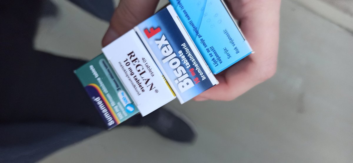 DeathDw42's tweet photo. @mars0nia Nikad nisam imao covid, ironično dobim gripu i umirem, ovo je nakon drugog posjeta liječniku, tako da razumijem https://t.co/sQTCtdufeT