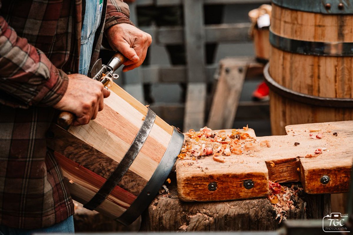 TGCPhoto's tweet photo. Silver Dollar City is not just an amusement park - there is real craftsmanship going on here...

@SDCAttractions 
#ExploreBranson https://t.co/1Ki4CdiXDc