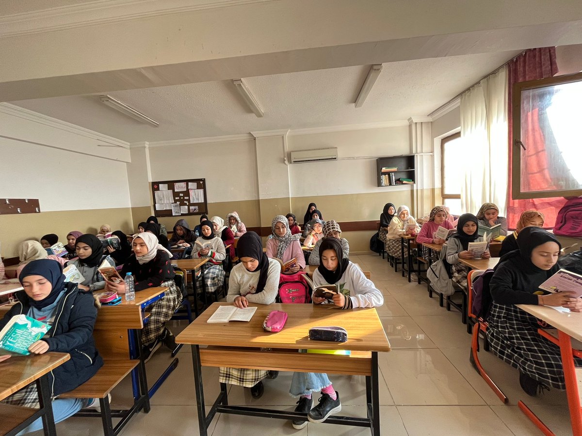 Süleymaniye Kız AİHL okuyor
#urfaokuyor
#şimdikitapzamanı
<a href="/UrfaValiligi/">T.C. ŞANLIURFA VALİLİĞİ</a>
<a href="/sanliurfammem63/">Şanlıurfa İl Milli Eğitim Müdürlüğü</a>
<a href="/HaliliyeMem/">Haliliye İlçe Milli Eğitim Müdürlüğü</a>