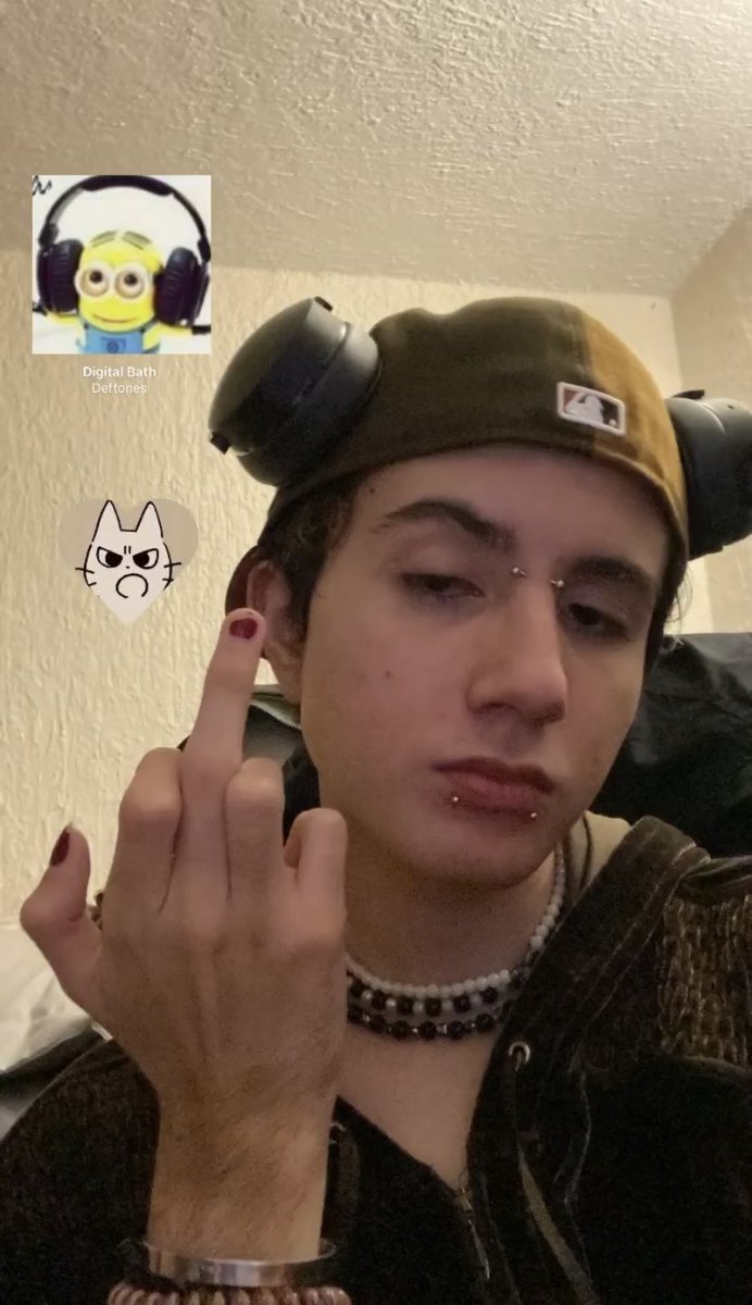 kyshyno2's tweet photo. m dijeron k mandara mi mejor foto si era miembro de la cmmp 🦾 https://t.co/NWrJJk5FJd