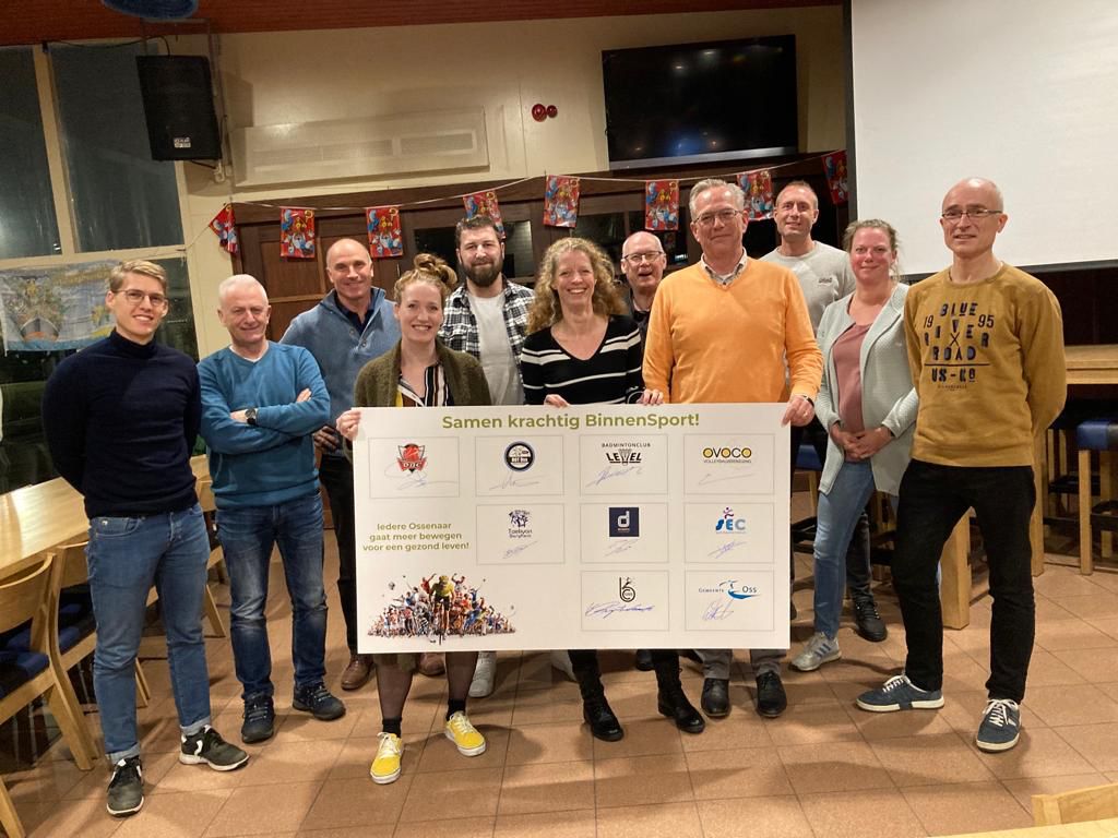 SEC_Oss's tweet photo. Samen krachtig BinnenSport! Dat is waar we voor gaan in 2023! 
Onder begeleiding van het SEC hebben een aantal verenigingen die binnensport aanbieden de krachten gebundeld om de ambities van het Osse Sport- en Preventieakkoord meer handen en voeten te geven. https://t.co/SsE6Iuk81b