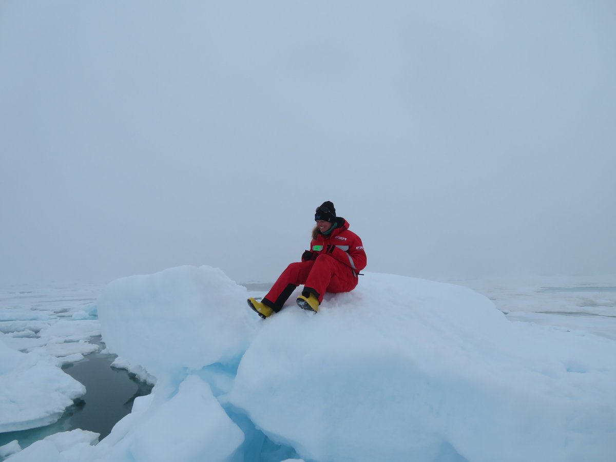 apecs_germany's tweet photo. Luisa recently started her PostDoc project at the #AlfredWegenerInstitute (@AWI_de) in Bremerhaven . Her Research interests are in analyzing #SeaIceThickness, #SeaIceDynamics 🌊🧊and #RemoteSensing. https://t.co/UGbCS2HjG8